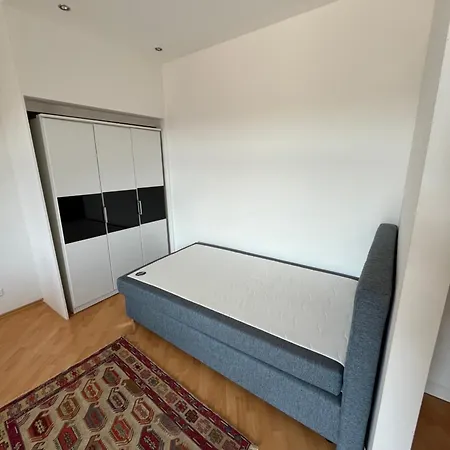 Apartment Whats-app Self-check-in -