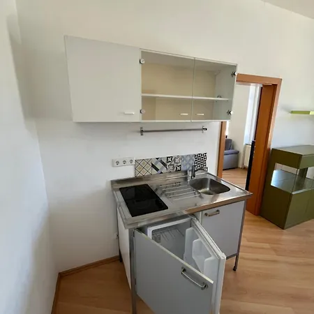 Apartment Whats-app Self-check-in -