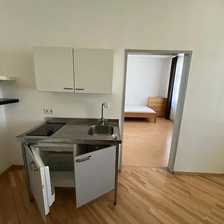 Apartment Whats-app Self-check-in -