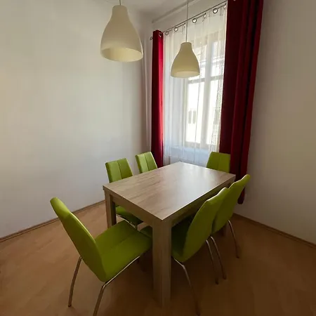 Apartment Whats-app Self-check-in - *