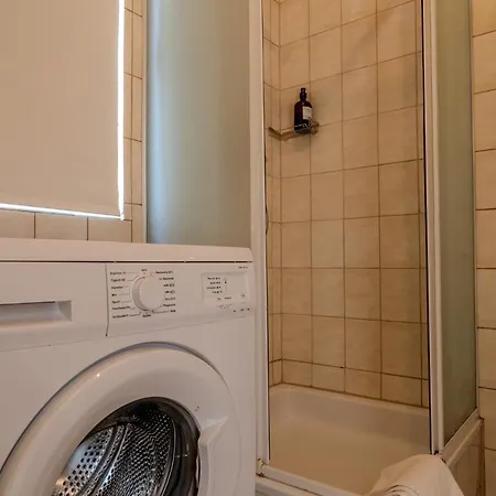 Apartment Whats-app Self-check-in -