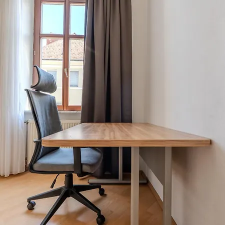 Whats-app Self-check-in - Apartment Leoben (Styria)